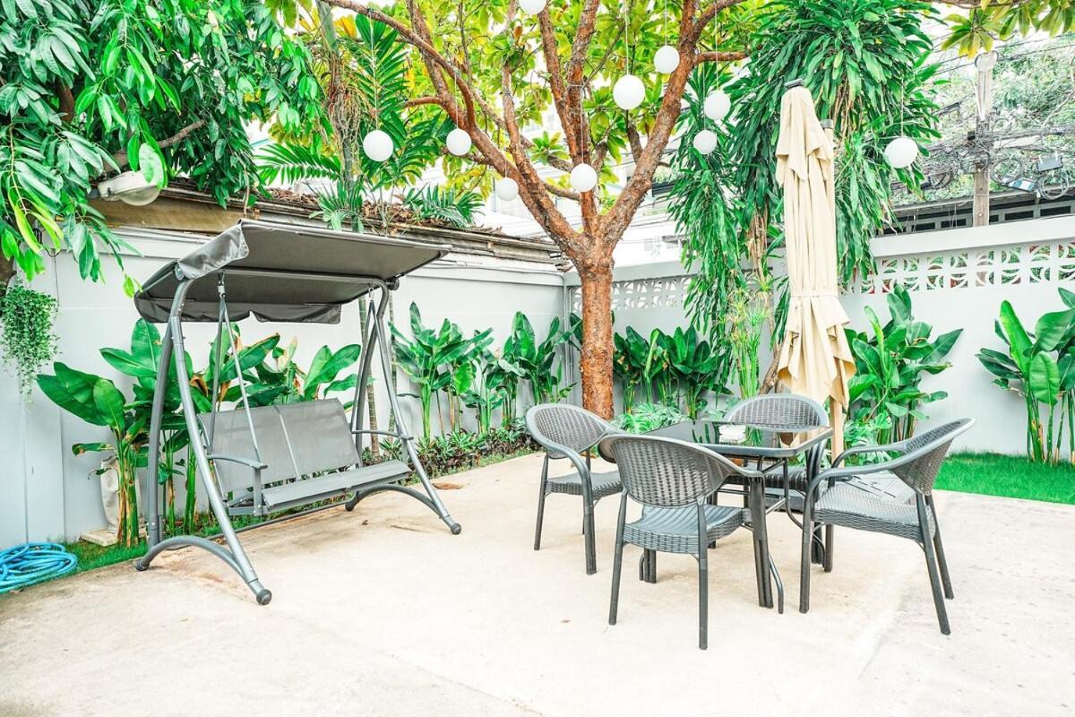 Villa 906 Center Single Pool Bts Asok 5 Bedrooms 6 Bathrooms Bangkok